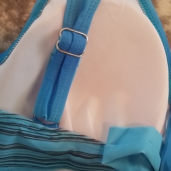 Two piece bathing suit new w/o tags - Picture 4 of 4